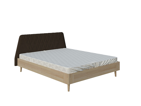 Большая кровать Lagom Hill Wood - Оригинальная кровать без встроенного основания из массива сосны с мягкими элементами.